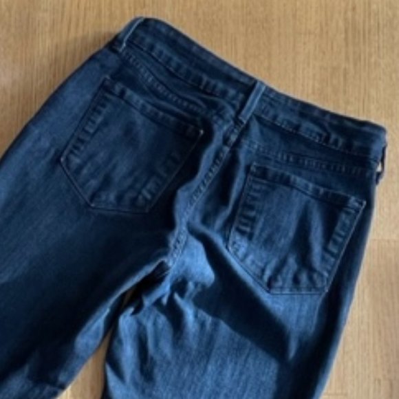NYDJ NOT YOUR DAUGHTER’S JEANS Size 6-8 With Flattering Lift/Tuck Technology - Picture 12 of 12